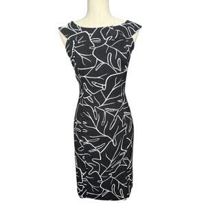 Black and White Abstract Cap Sleeve Shift Dress